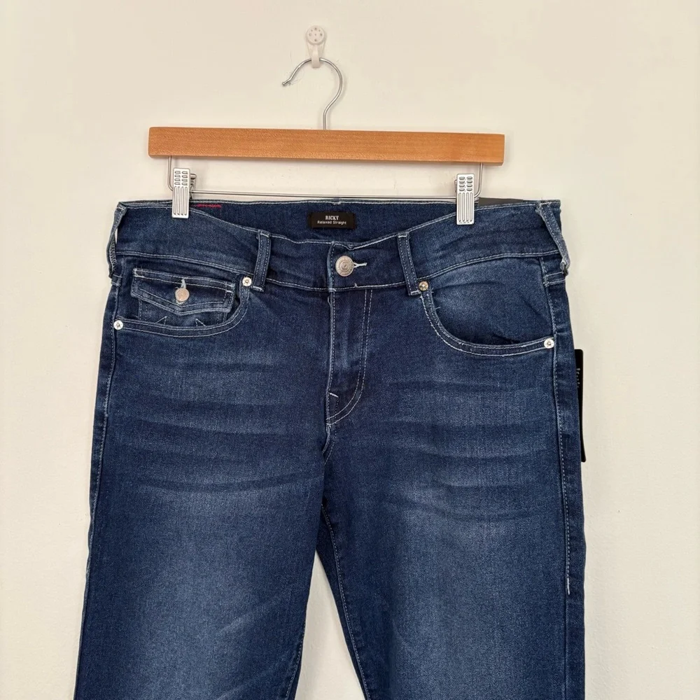 True Religion || Ricky Straight Jeans Flap Pocket in Medium Flake Blue 32x34 NWT